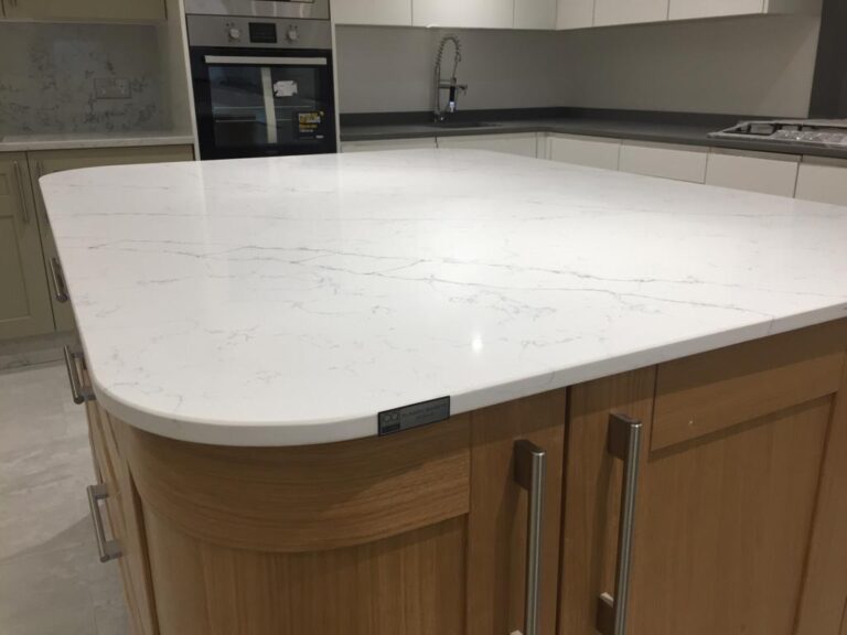 Alaska-Bianca Quartz Worktop